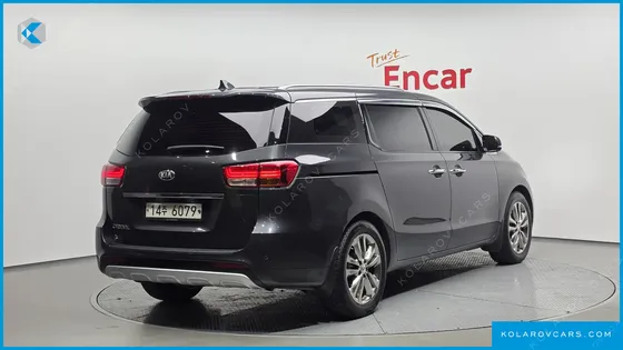 KIA CARNIVAL 9-SEATER PRESTIGE
