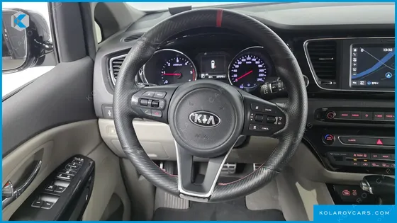 KIA CARNIVAL 9-SEATER PRESTIGE