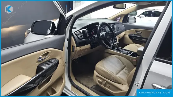 KIA CARNIVAL 9-SEATER HI-LIMOUSINE