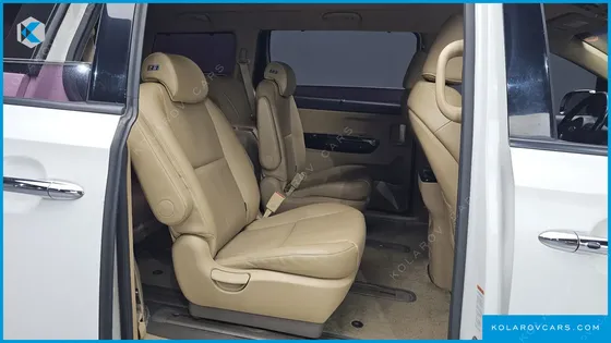 KIA CARNIVAL 9-SEATER HI-LIMOUSINE