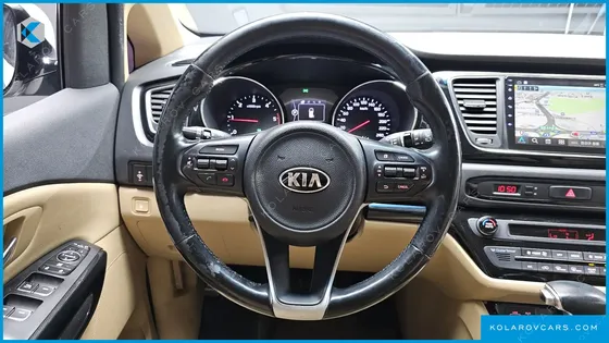 KIA CARNIVAL 9-SEATER HI-LIMOUSINE