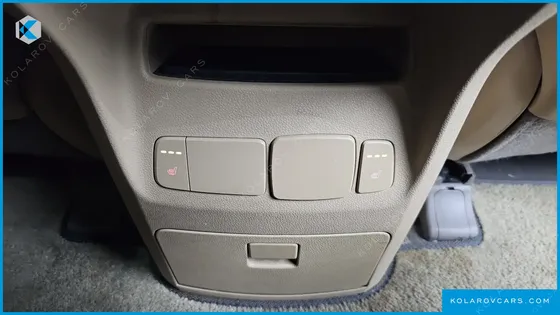 KIA CARNIVAL 9-SEATER HI-LIMOUSINE