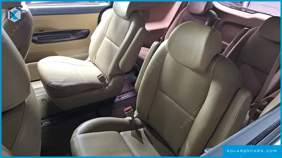 KIA CARNIVAL 9-SEATER HI-LIMOUSINE