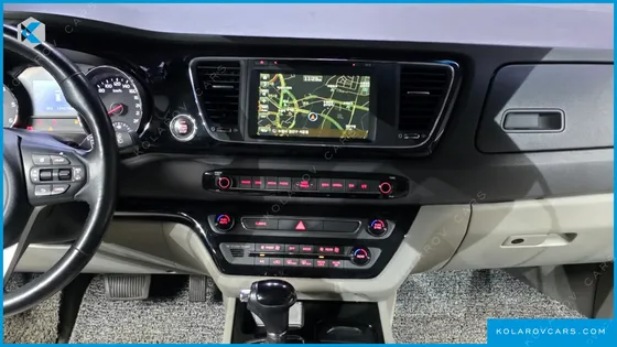KIA CARNIVAL 9-SEATER PRESTIGE