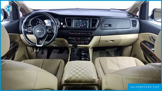 KIA CARNIVAL 9-SEATER HI-LIMOUSINE