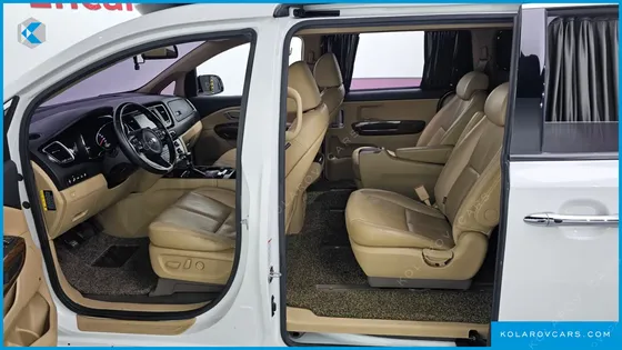 KIA CARNIVAL 9-SEATER HI-LIMOUSINE