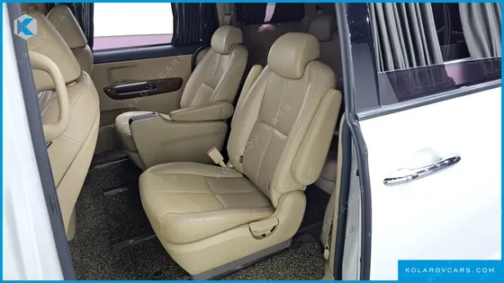 KIA CARNIVAL 9-SEATER HI-LIMOUSINE