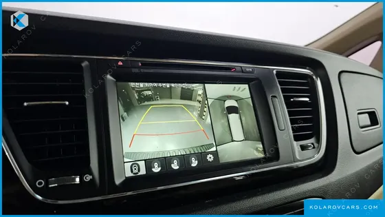 KIA CARNIVAL 9-SEATER HI-LIMOUSINE