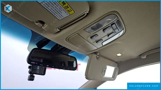 KIA CARNIVAL 9-SEATER HI-LIMOUSINE