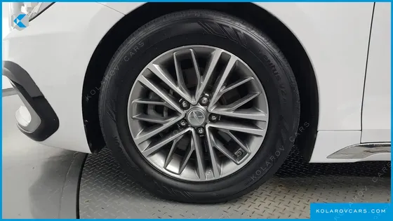 HYUNDAI GRANDEUR 2.4 PREMIUM