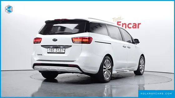 KIA CARNIVAL 9-SEATER PRESTIGE