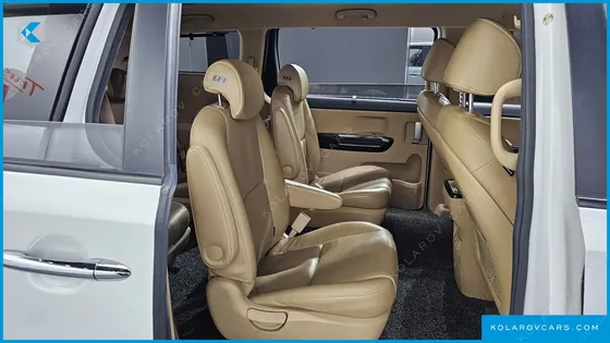 KIA CARNIVAL 9-SEATER PRESTIGE