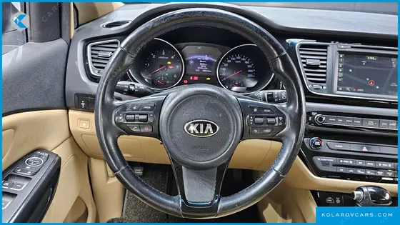 KIA CARNIVAL 9-SEATER PRESTIGE