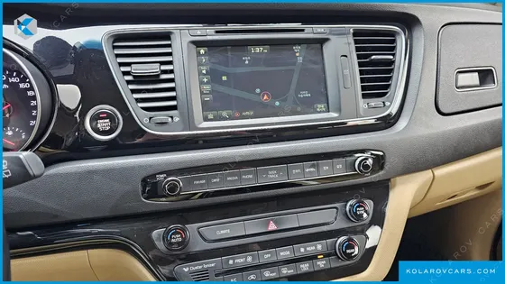 KIA CARNIVAL 9-SEATER PRESTIGE