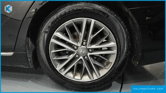 HYUNDAI GRANDEUR 3.0 LPI MODERN BASIC (RENTAL CAR)