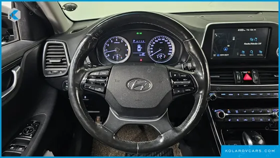 HYUNDAI GRANDEUR 3.0 LPI MODERN BASIC (RENTAL CAR)