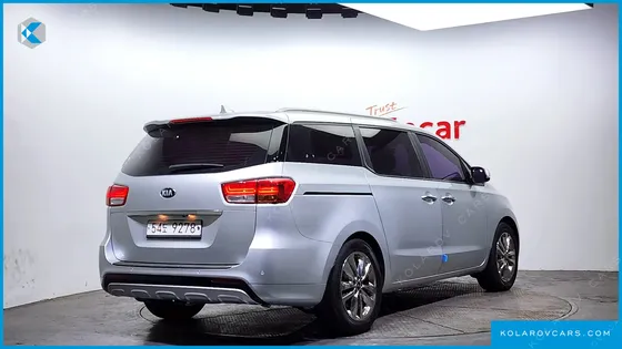 KIA CARNIVAL 9-SEATER PRESTIGE