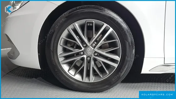 HYUNDAI GRANDEUR 2.4 PREMIUM