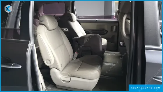 KIA CARNIVAL 11-SEATER PRESTIGE