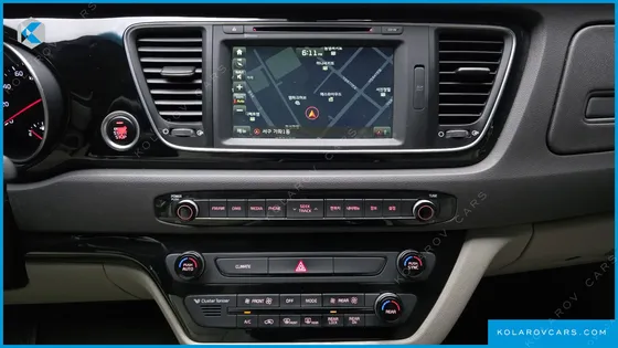 KIA CARNIVAL 11-SEATER PRESTIGE
