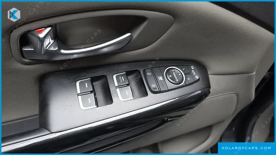 KIA CARNIVAL 11-SEATER PRESTIGE