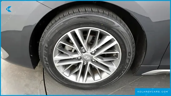 HYUNDAI GRANDEUR 3.0 LPI MODERN (RENTAL CAR)