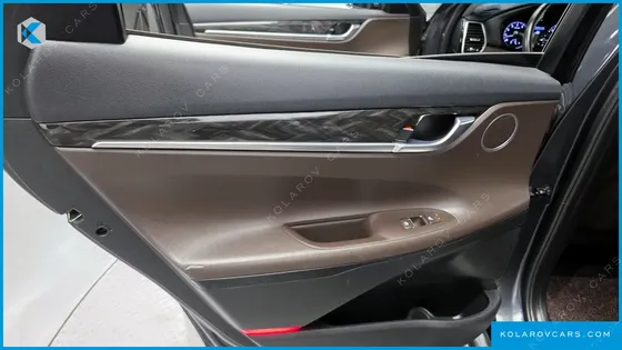 HYUNDAI GRANDEUR 3.0 LPI MODERN (RENTAL CAR)