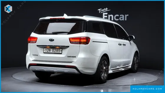 KIA CARNIVAL 7-SEATER LIMOUSINE