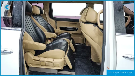KIA CARNIVAL 7-SEATER LIMOUSINE