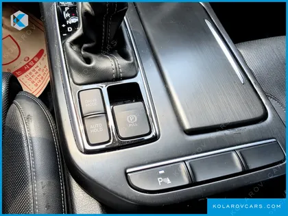 HYUNDAI GRANDEUR 2.4 PREMIUM