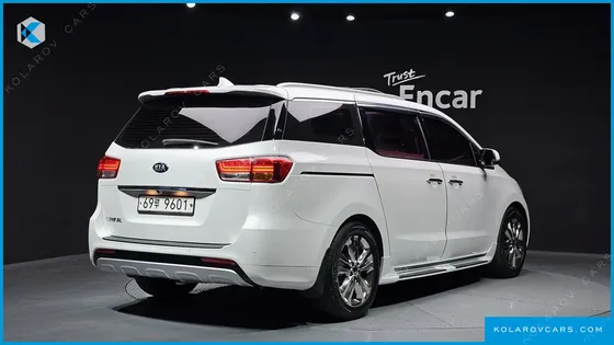 KIA CARNIVAL 9-SEATER PRESTIGE