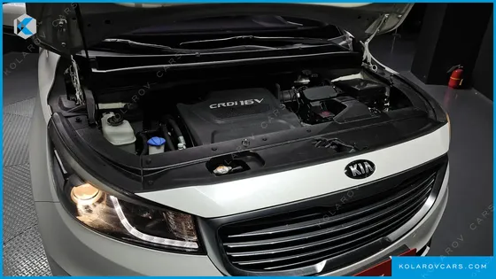 KIA CARNIVAL 9-SEATER PRESTIGE