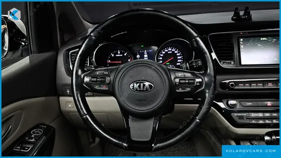 KIA CARNIVAL 9-SEATER PRESTIGE