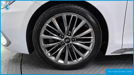 HYUNDAI GRANDEUR 3.3 CELEBRITY