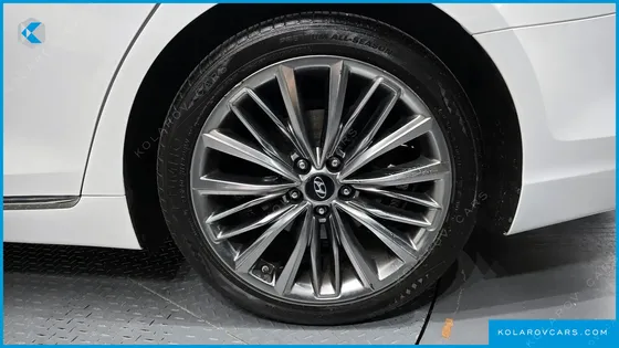 HYUNDAI GRANDEUR 3.3 CELEBRITY