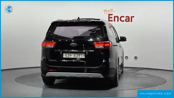 KIA CARNIVAL 9-SEATER NOBLESSE