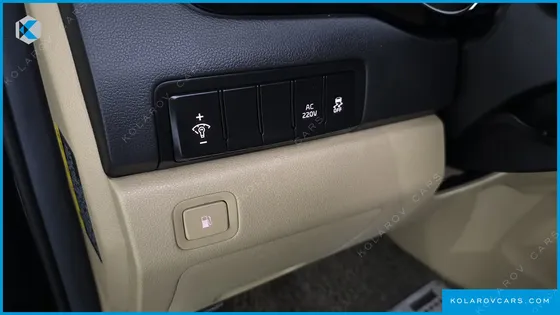 KIA CARNIVAL 9-SEATER NOBLESSE