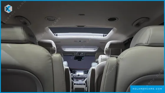 KIA CARNIVAL 9-SEATER PRESTIGE