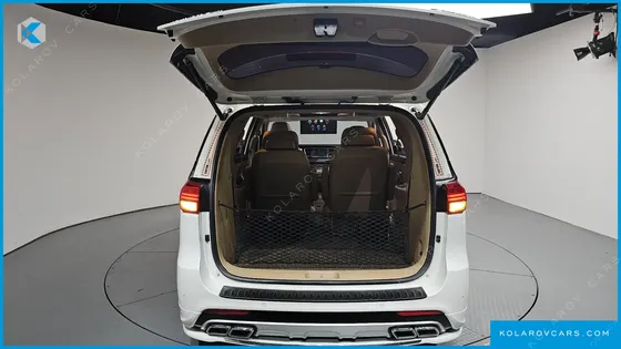 KIA CARNIVAL 7-SEATER LIMOUSINE