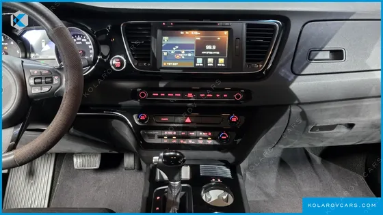 KIA CARNIVAL 9-SEATER HI-LIMOUSINE