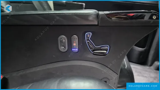 KIA CARNIVAL 9-SEATER HI-LIMOUSINE