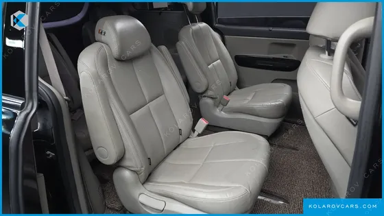 KIA CARNIVAL 9-SEATER NOBLESSE