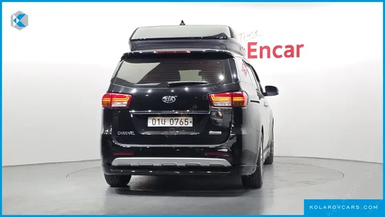 KIA CARNIVAL 9-SEATER HI-LIMOUSINE