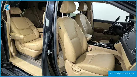 KIA CARNIVAL 9-SEATER HI-LIMOUSINE