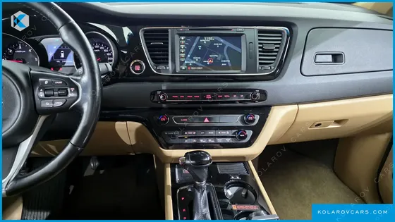 KIA CARNIVAL 9-SEATER HI-LIMOUSINE
