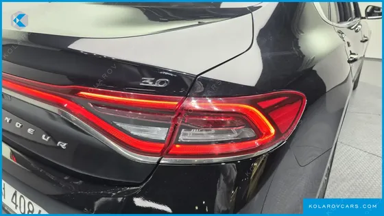 HYUNDAI GRANDEUR 3.0 PREMIUM