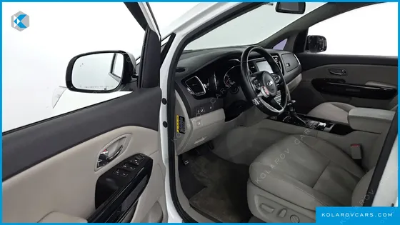 KIA CARNIVAL 9-SEATER PRESTIGE