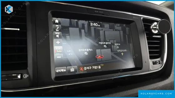 KIA CARNIVAL 9-SEATER PRESTIGE
