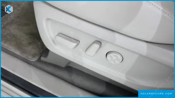 KIA CARNIVAL 9-SEATER PRESTIGE