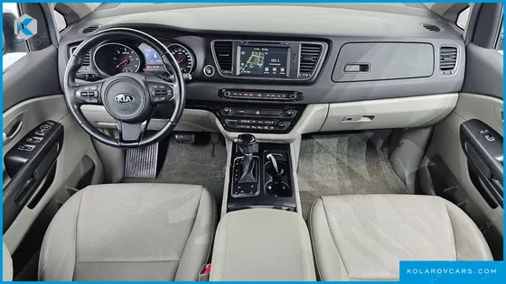 KIA CARNIVAL 9-SEATER LUXURY